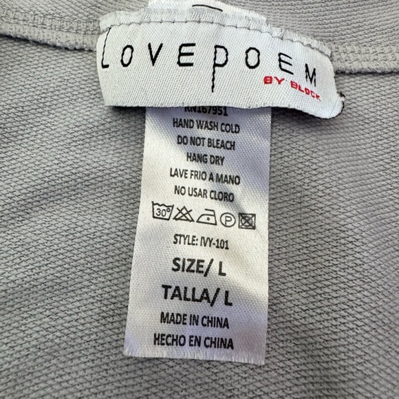 Women's Gray Cropped Zip-Up Hoodie and Jogger Set - Picture 5 of 12